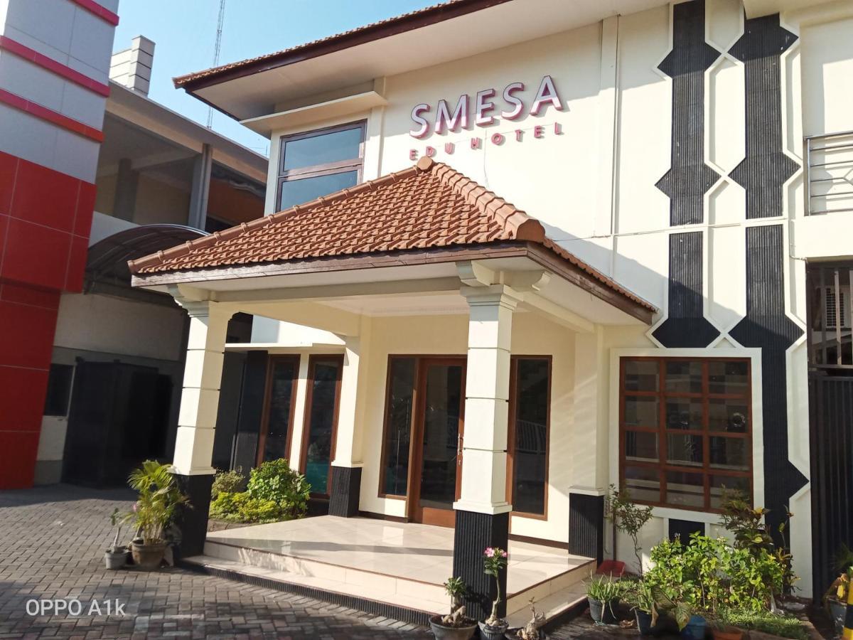 Smesa Edotel Syariah Surabaya Mitra Reddoorz Wonokromo Exterior foto